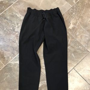 Lululemon joggers size 8!